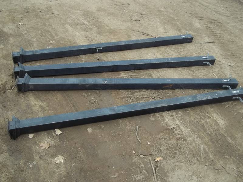 lot 510 image: Metal Posts