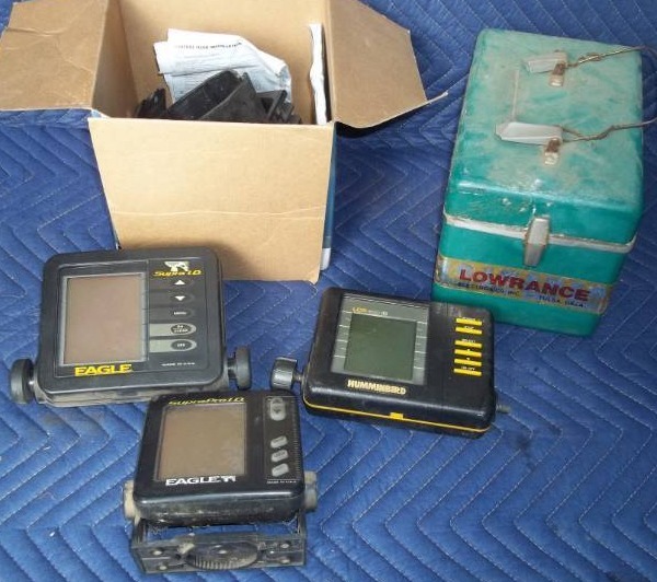 lot 515 image: Fish Finders