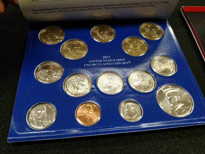 lot 144 image: 2011 U.S. Uncirculated Coin Set...