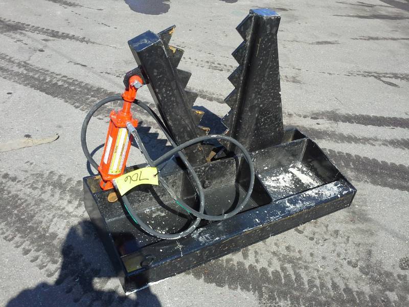 48 TreePost Puller (Skidsteer Attachment)