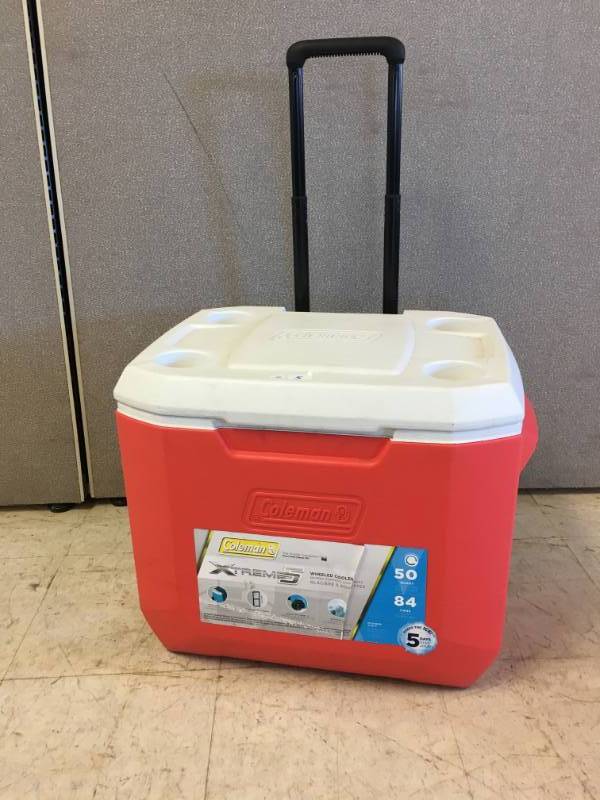 lot 5 image: Coleman Rolling Cooler