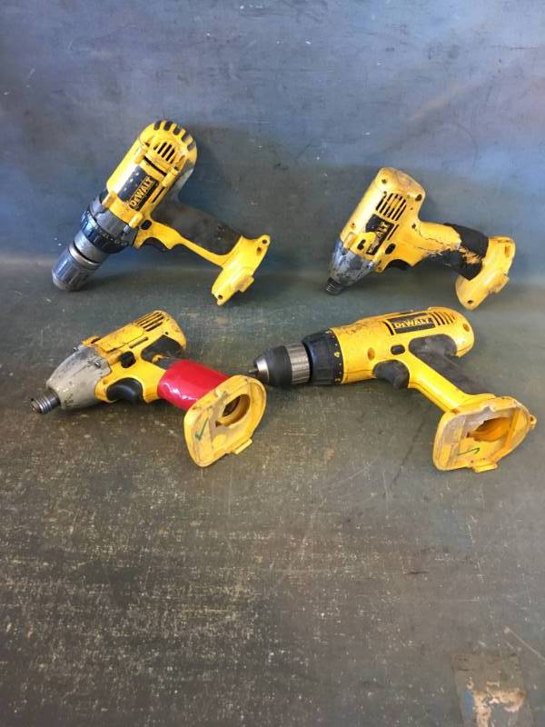 lot 33 image: Assorted Dewalt Cordless Tools 12V