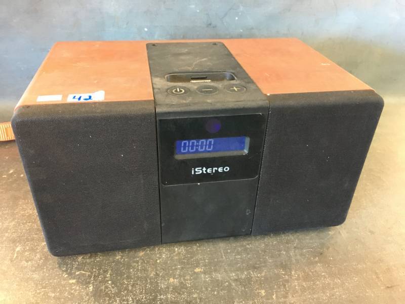 lot 42 image: iStereo