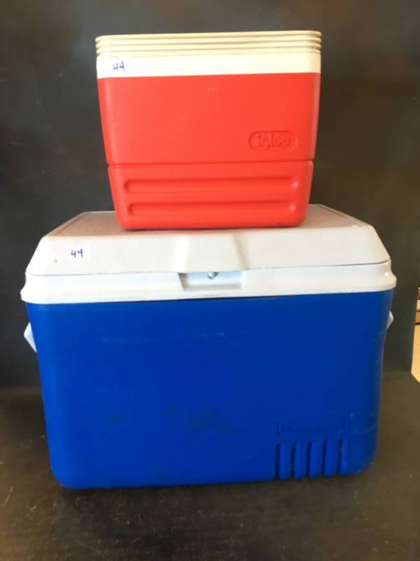 lot 44 image: Coolers