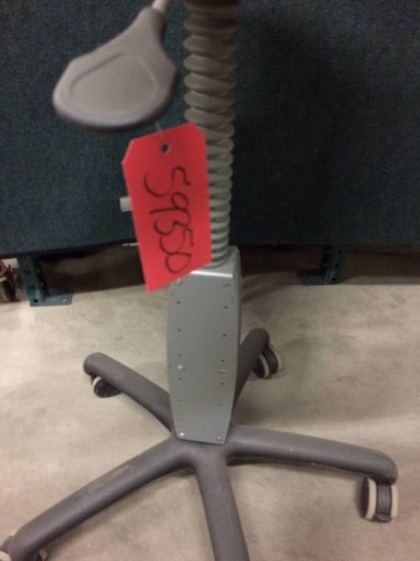 lot 43 image: MSRP $600&nbspANTHRO ADJUSTABLE HEIGHT CART BY ERGOTRON For LapTops ETC - Nice Condition