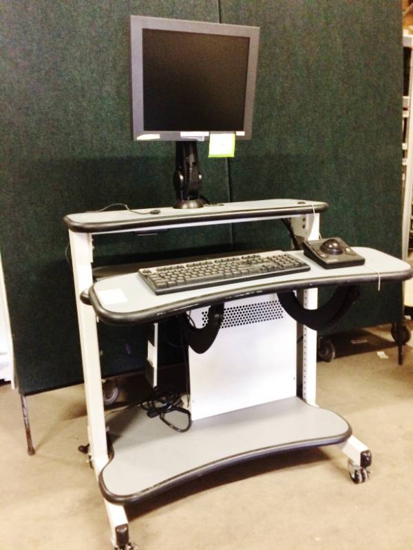 lot 44 image: WOW Heavy Duty Large Mobile PC Computer Cart - Comes With All Electronics Shown - Great Condition