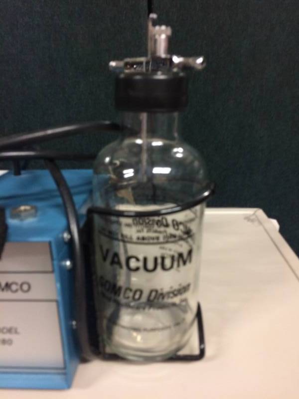 lot 12 image: MSRP $800 Gomco Model 280 Suction Pump Portable Tabletop Compact Aspirator with Glass Collection Bottle - Excellent Condition
