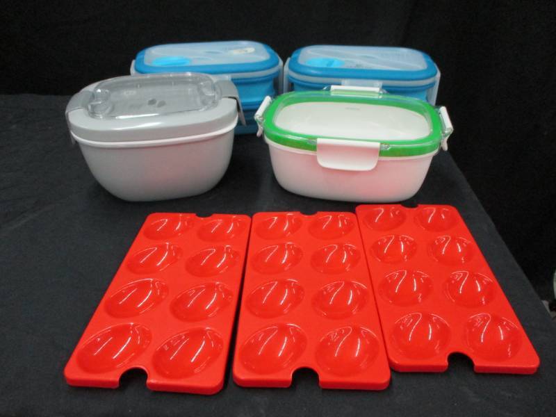 lot 21 image: Double Decker Meal Containers