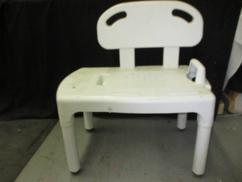 lot 50 image: Large Shower Chair