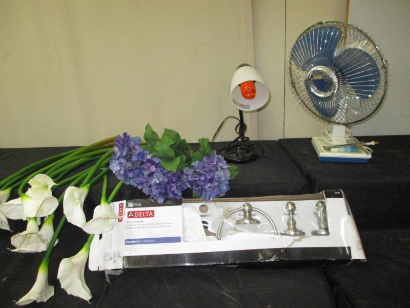 lot 83 image: Plastic Cala Lilies, 3 Piece Bathroom set, lamp and fan
