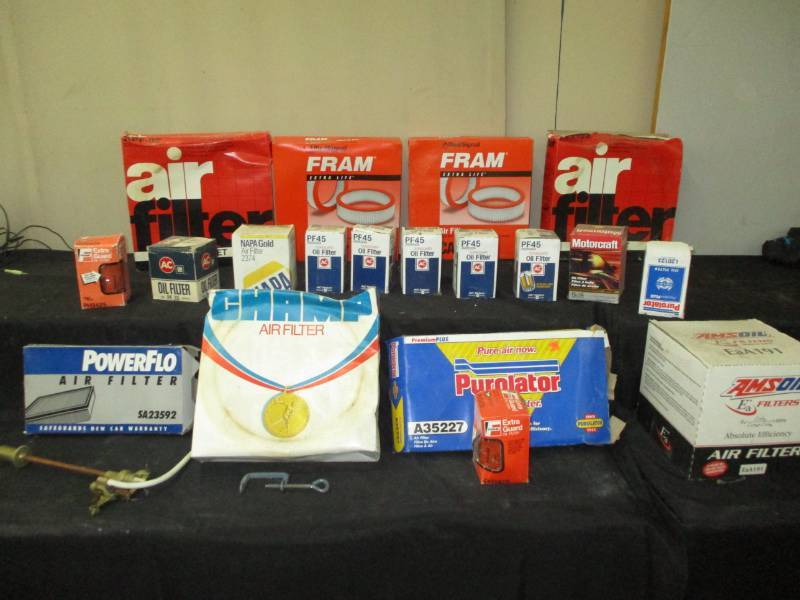 lot 94 image: Various Automotive Air Filters and Oil Filter still in box Never Used