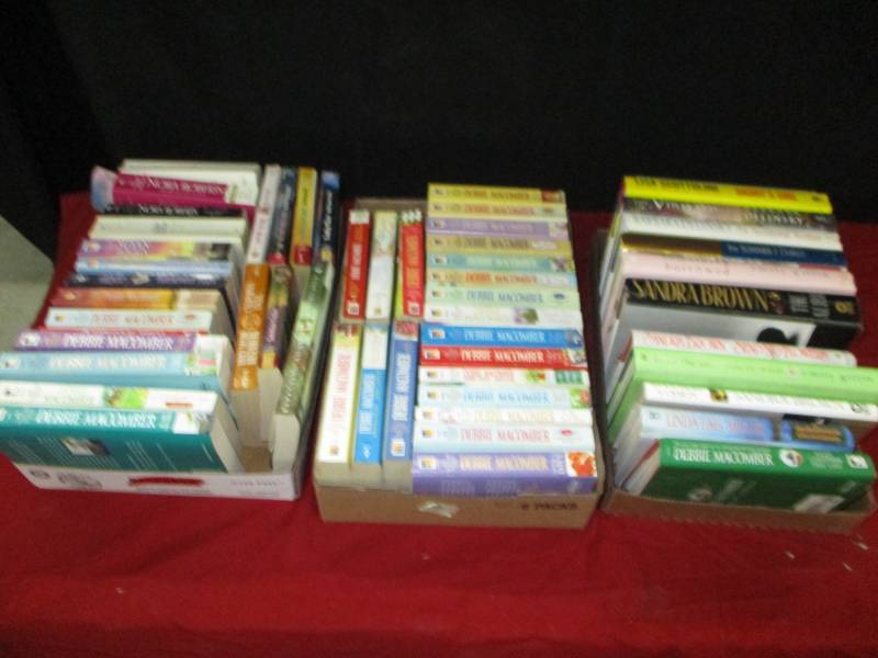 lot 113 image: Romance Books, Debbie Macomber , Nora Roberts and more
