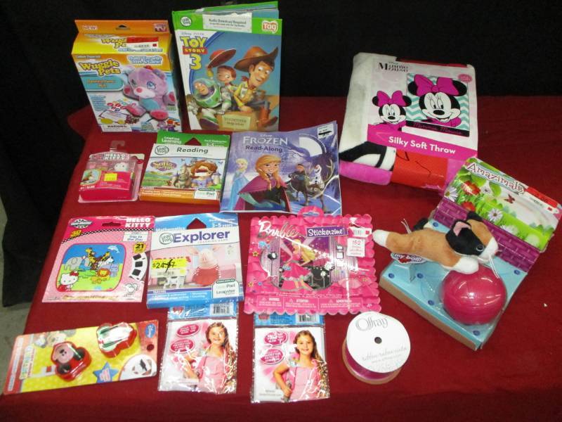 lot 130 image: Girl Toys , Minnie Blanket, Lots of shelf pulled Items