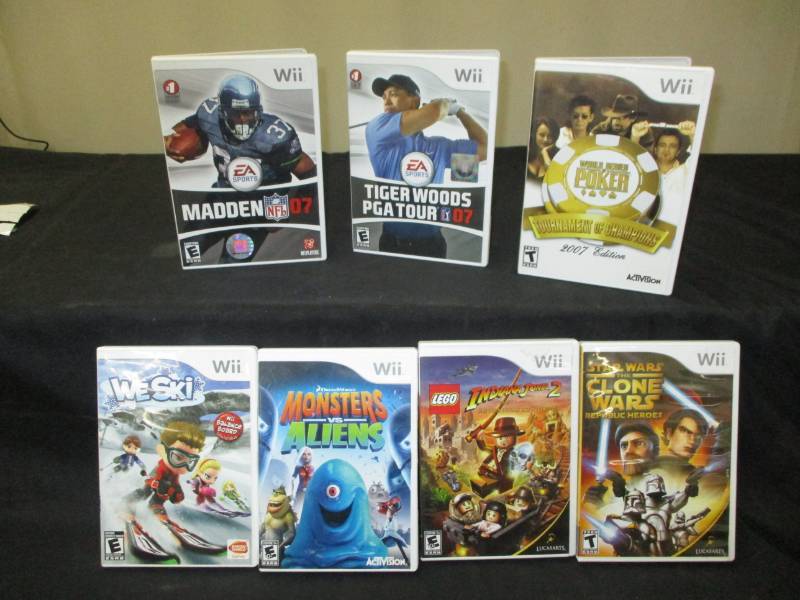 lot 139 image: WII Games  Nice Condition