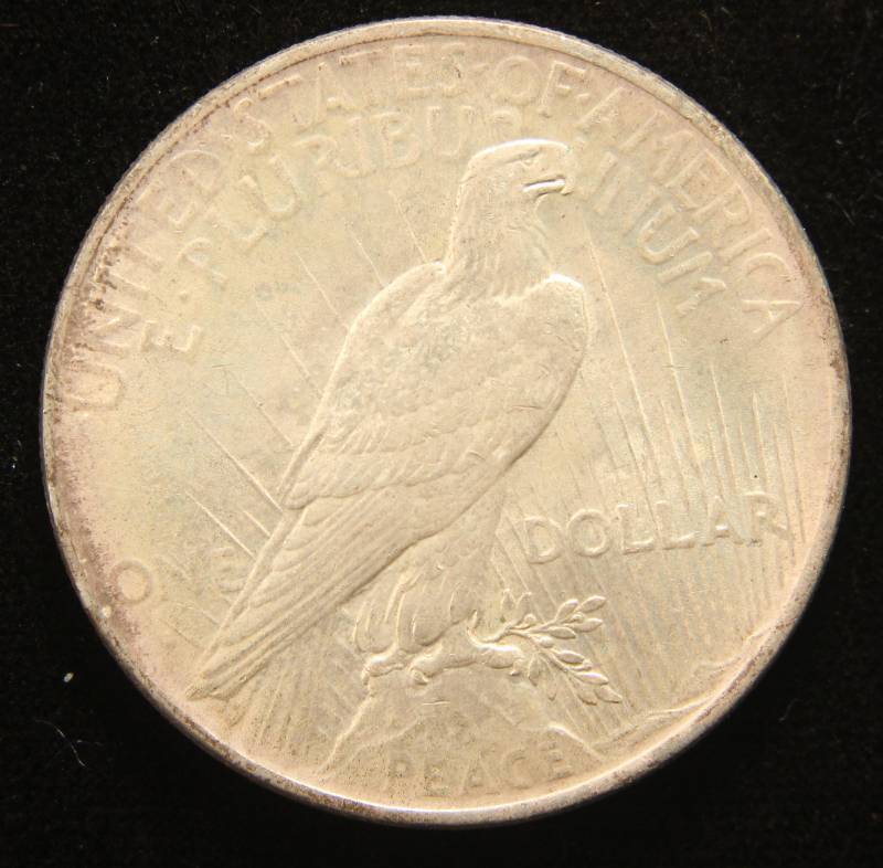 1922 PEACE SILVER DOLLAR IN HIGHER GRADE