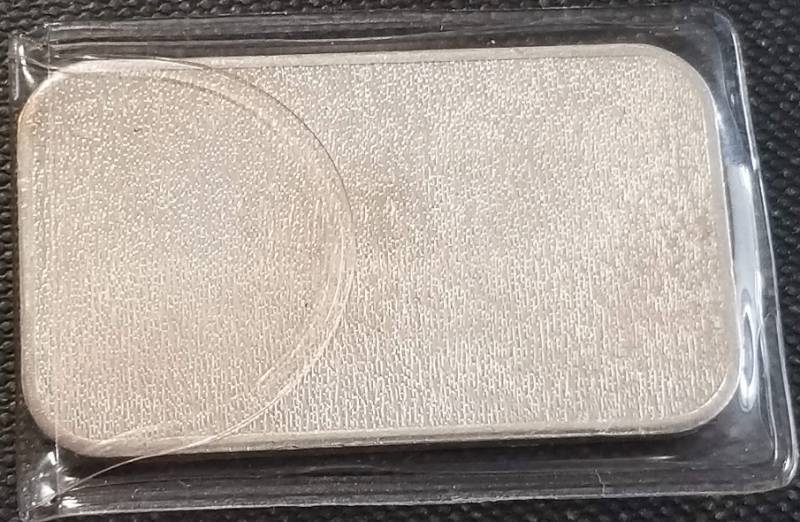 1 TROY OZ. .999 FINE SILVER BAR ENGELHARD WITH SERIAL# IN PLASTIC