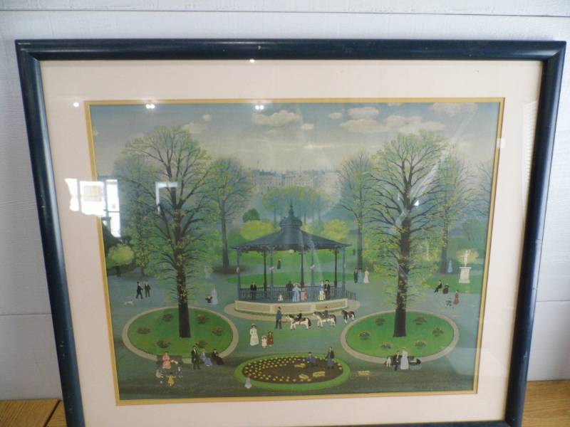 lot 3 image: Gazebo in Park