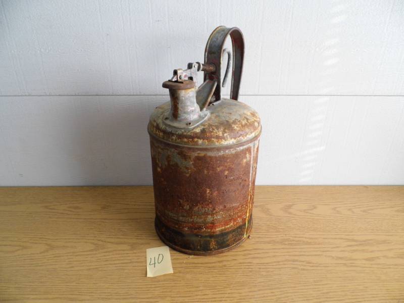lot 40 image: Vintage Gas Can