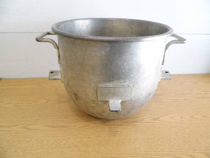 lot 82 image: Commercial Mixer Bowl 30