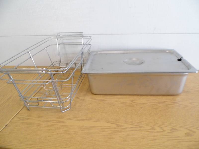 lot 85 image: Stainless Steel Steam Table Insert wLid
