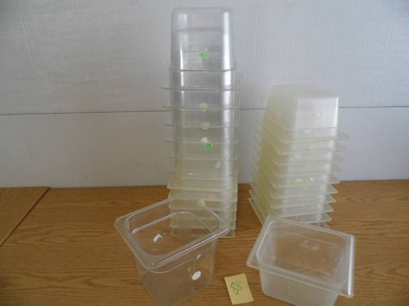 lot 88 image: Assorted Salad Bar  Prep Containers
