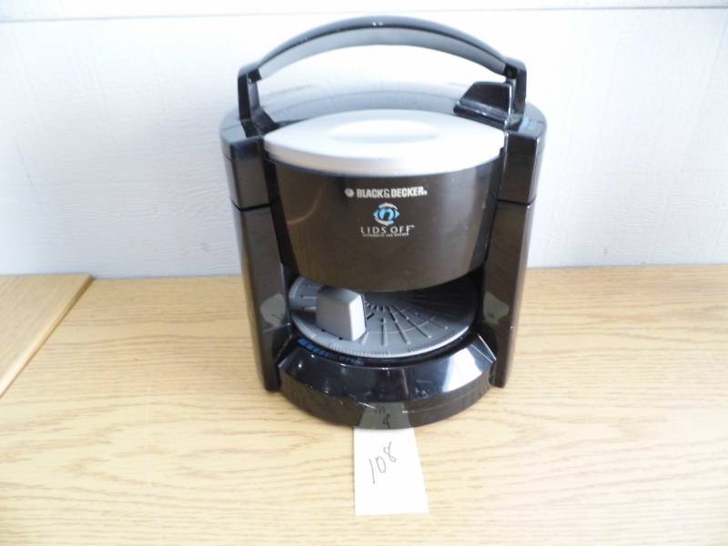 lot 108 image: Black & Decker Lids Off Jar Opener