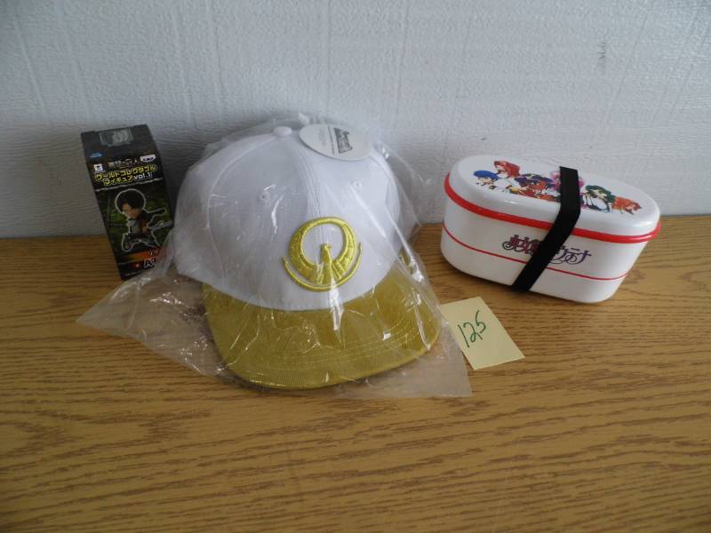 lot 125 image: Anime Items from Loot Crate