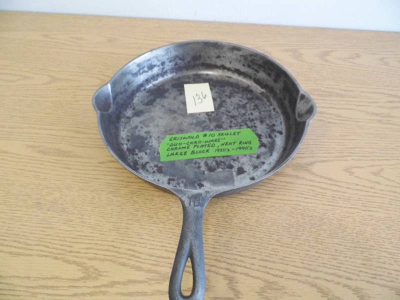 lot 136 image: Griswold #10 Skillet
