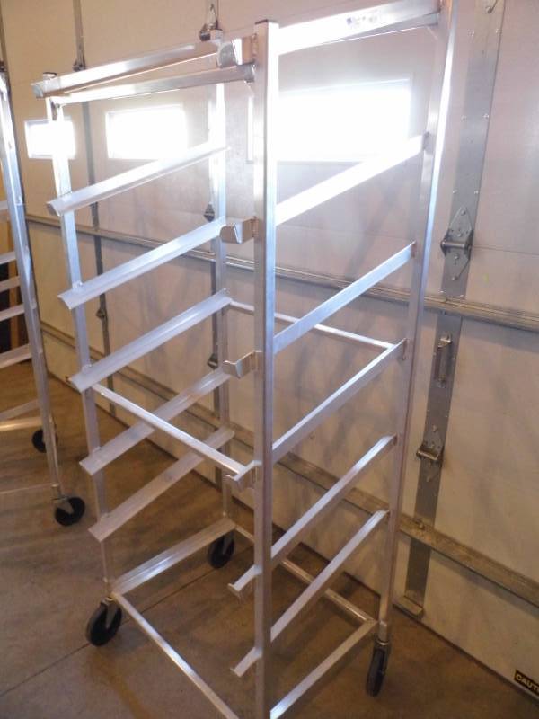 lot 153 image: Restaurant Bakers Rack