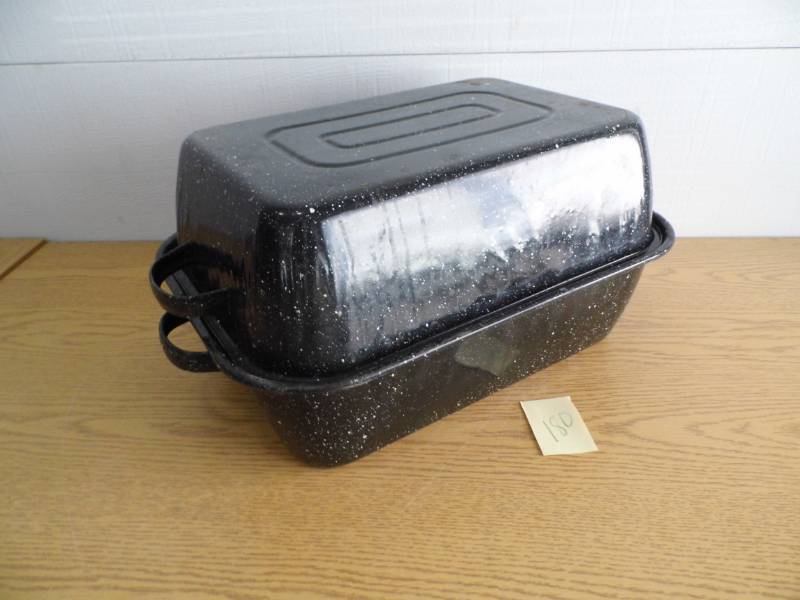 lot 180 image: Large Roaster