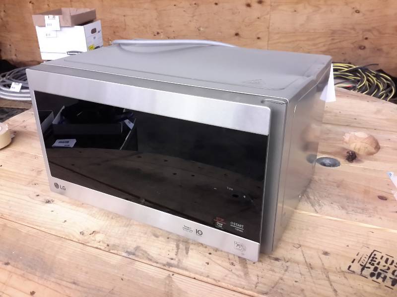 lot 57 image: LG Microwave
