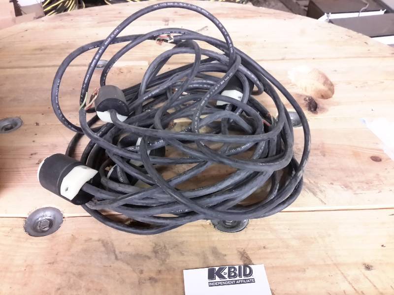 lot 63 image: 4-  20A 250V Plugs with Wire