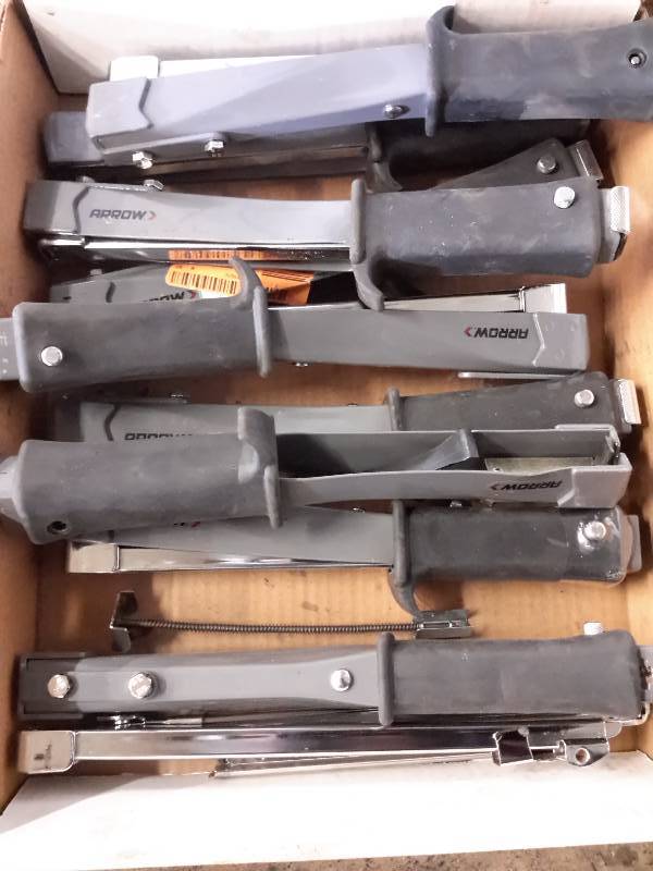 lot 116 image: Lot of Arrow Hammer-Trackers