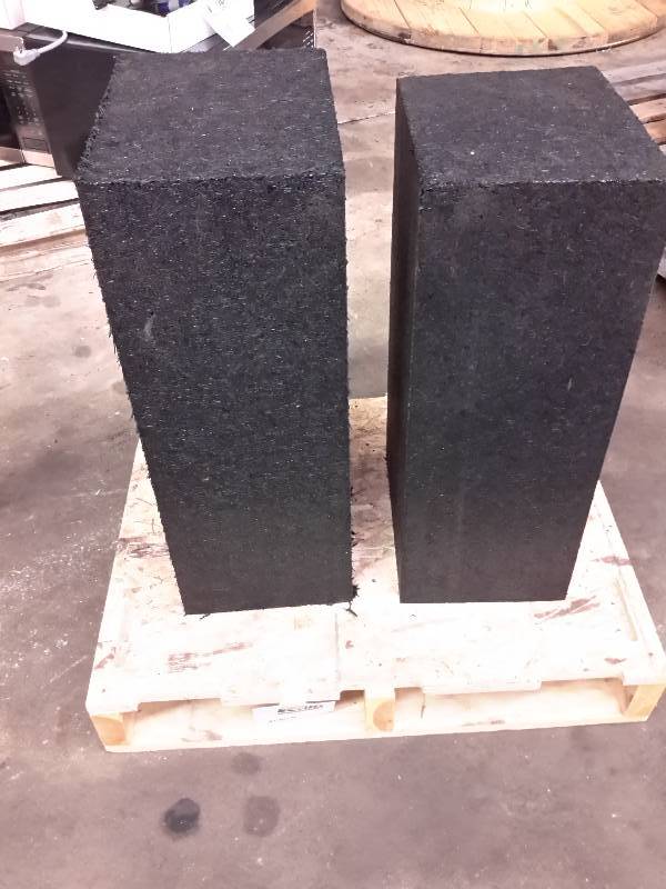 lot 13 image: 2 Ballistic Rubber Blocks