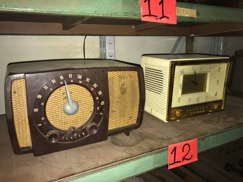 lot 12 image: Two Vintage Radios