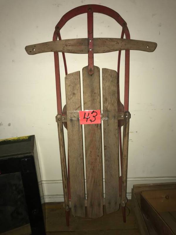 lot 43 image: Wood Snow Sled