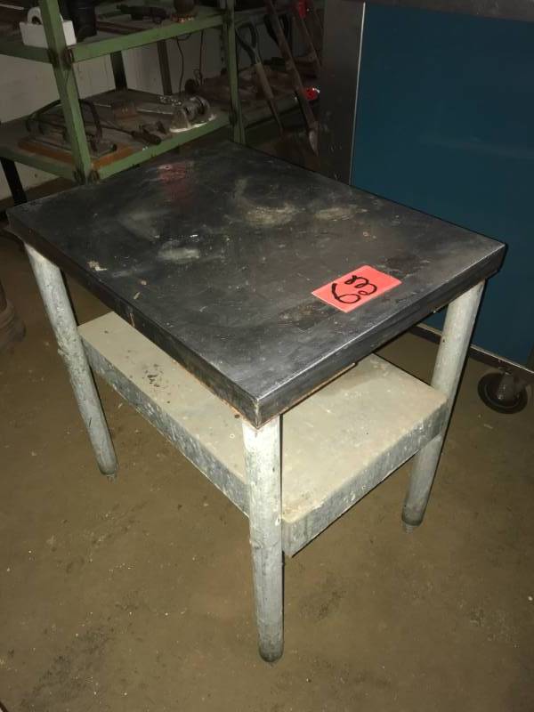 lot 63 image: Stainless steel table & Equipment (Scale) Stand