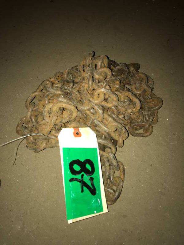 lot 87 image: Vintage heavy duty log chain with one hook