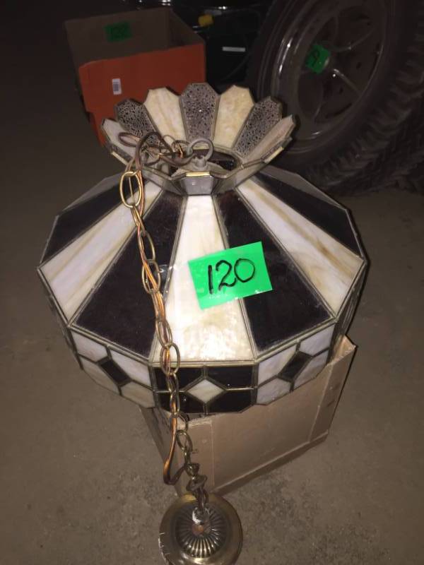 lot 120 image: Stained glass hanging lamp