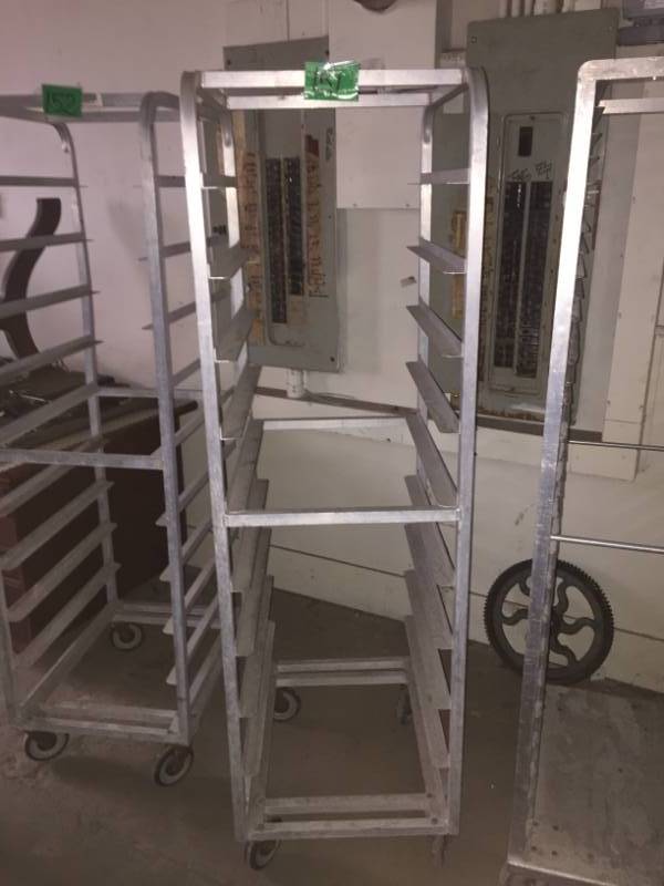 lot 151 image: Aluminum Rolling Tray Cart