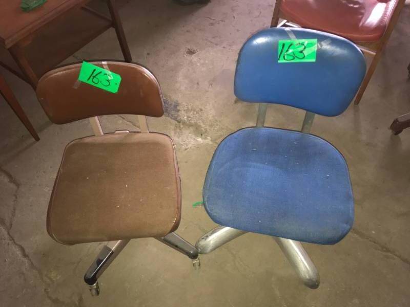lot 163 image: Two Mid-Century Swivel Chairs