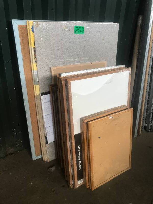 lot 250 image: Dry erase boards, Bulletin Boards & Sign Boards