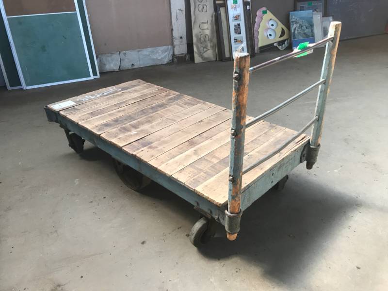 lot 223 image: Antique Nutting Cart