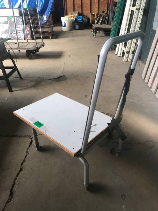lot 217 image: Special Cargo Cart with high deck