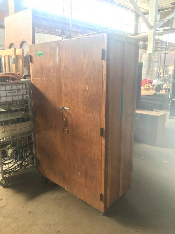 lot 205 image: Oak Front Wood Cabinet adjustable shelves