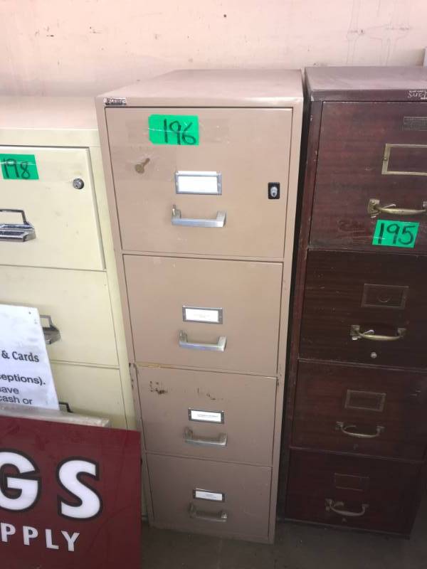 lot 196 image: 4-Drawer Fireproof File Quill wkey Class 350 1 hour