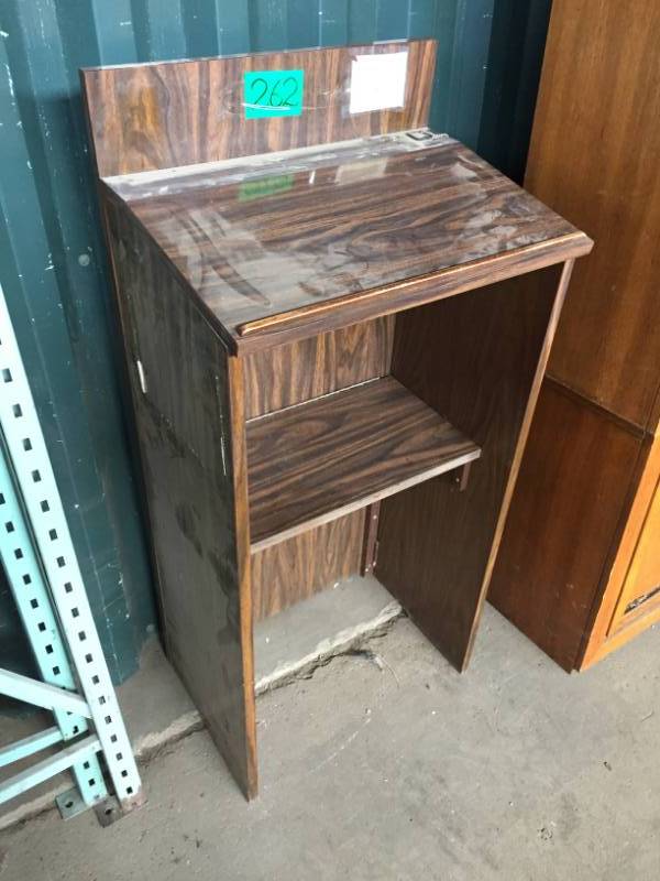 lot 262 image: Fold Up Podium
