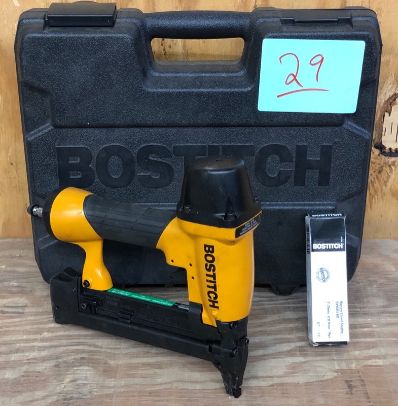 lot 29 image: Bostitch Stapler