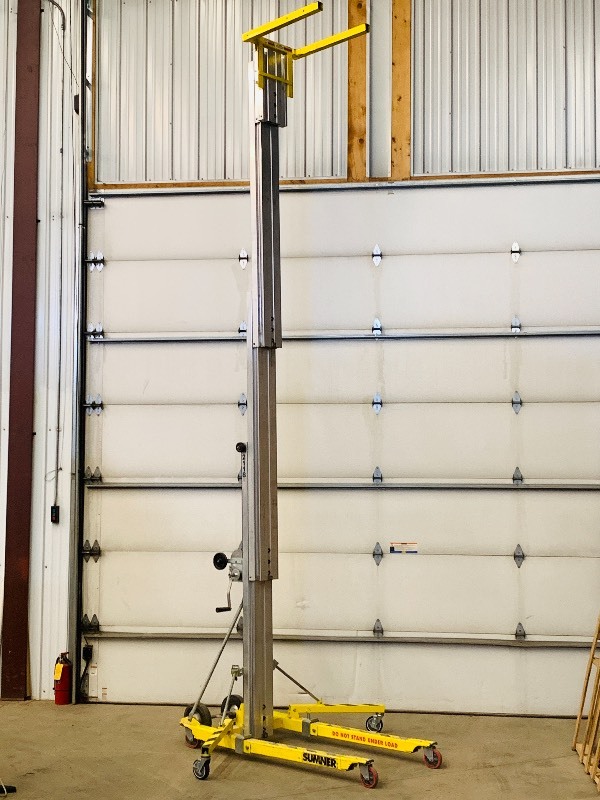 Sumner Material Lift