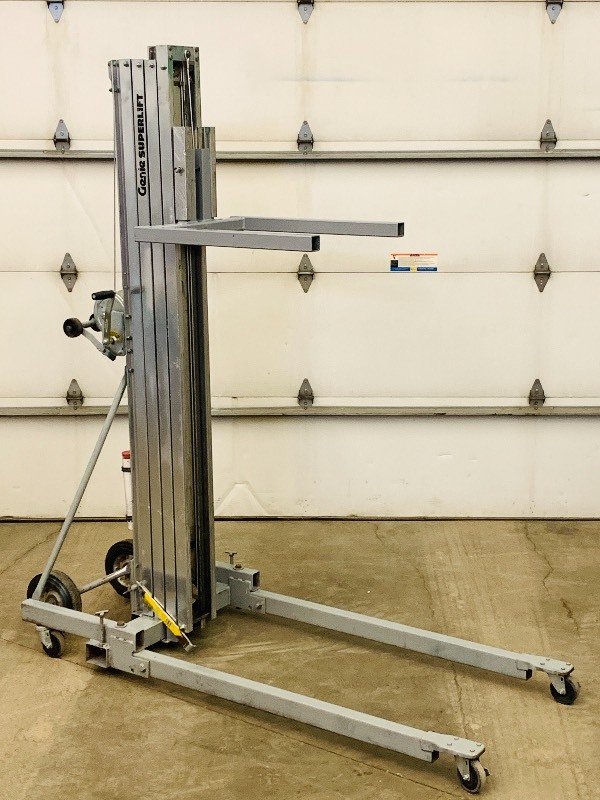 Genie Lift Superlift Contractor -SLC-24 - Max Lift Height 24 ft